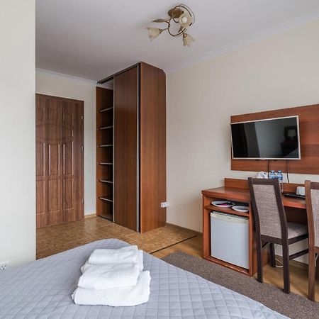 Ramzes Bed and Breakfast Ustka Exteriör bild