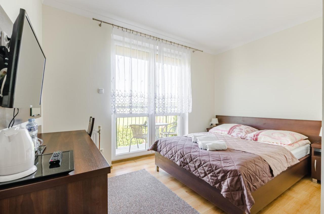 Ramzes Bed and Breakfast Ustka Exteriör bild