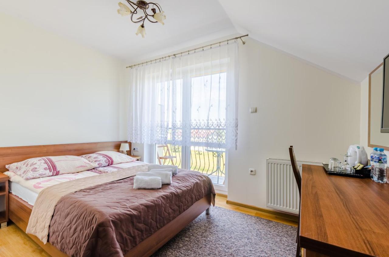 Ramzes Bed and Breakfast Ustka Exteriör bild