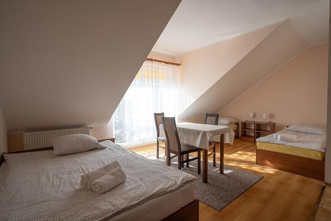 Ramzes Bed and Breakfast Ustka Exteriör bild